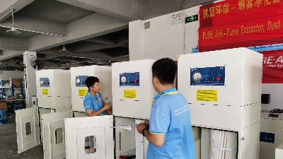 車間粉塵除塵設備,執(zhí)信環(huán)保車間高效粉塵凈化設備制造。