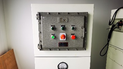 工業(yè)防爆除塵器,執(zhí)信環(huán)保專注車間安全粉塵凈化設備制造。